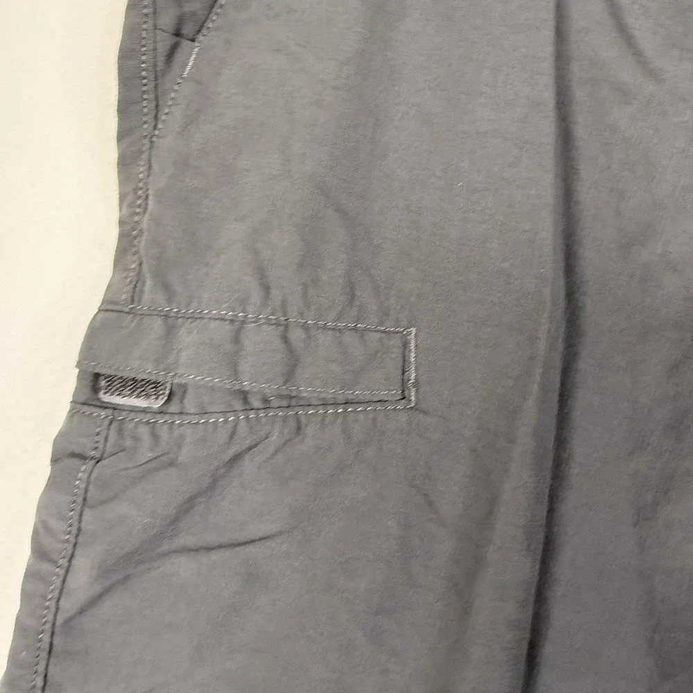 The North Face Men's Gray Cargo Shorts Size 32 Regular Fit Outdoor Hiking